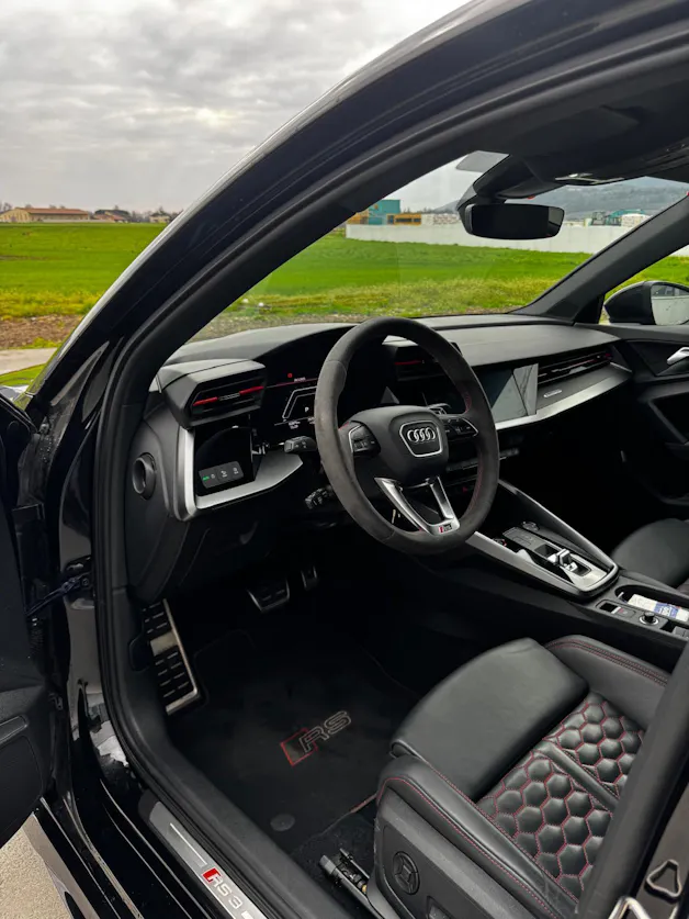 Audi RS3 Sportback 2.5 TFSI quattro S-Tronic