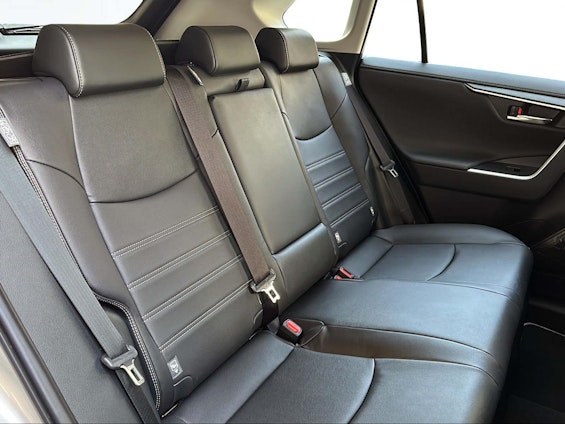 Vehicle image 14 Vehicle image 14