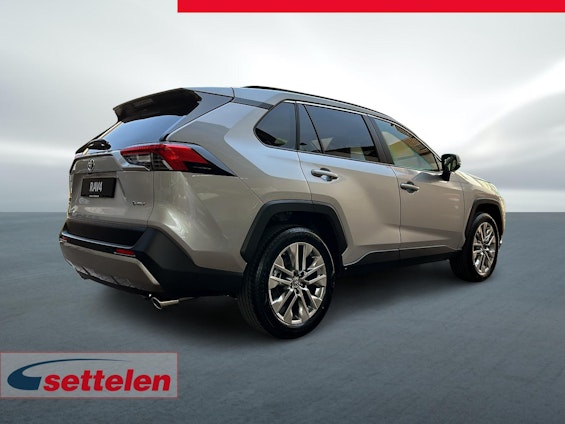 Vehicle image 4 Vehicle image 4