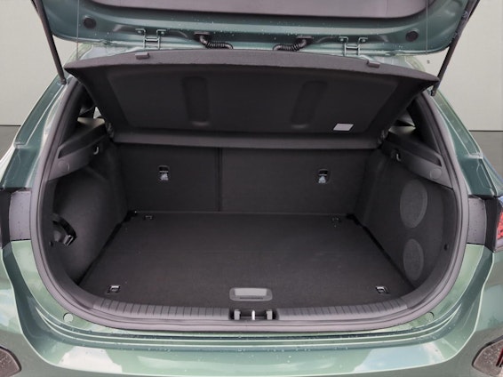 Vehicle image 33 Vehicle image 33