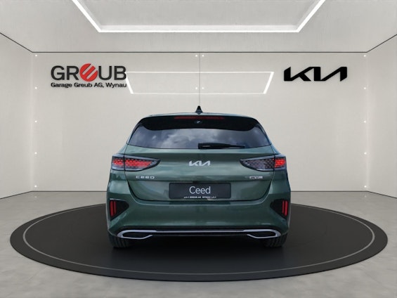 Vehicle image 24 Vehicle image 24