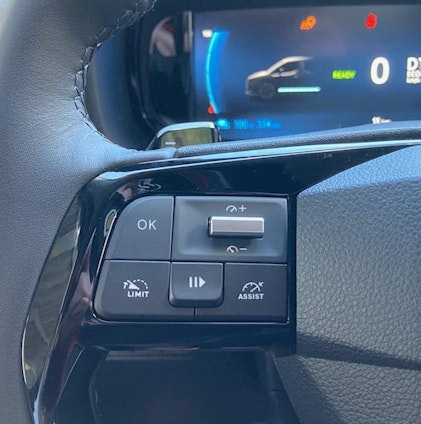 Vehicle image 11 Vehicle image 11