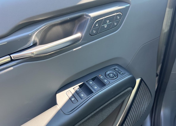 Vehicle image 35 Vehicle image 35