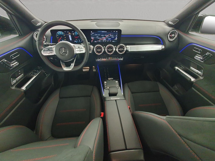 Vehicle image MERCEDES-BENZ GLB 220