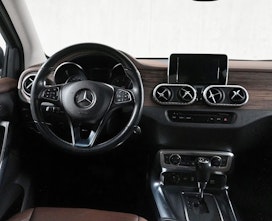 Vehicle image MERCEDES-BENZ X-Klasse X470 X 250 d  Power 4matic