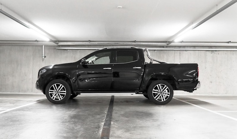 Vehicle image MERCEDES-BENZ X-CLASS