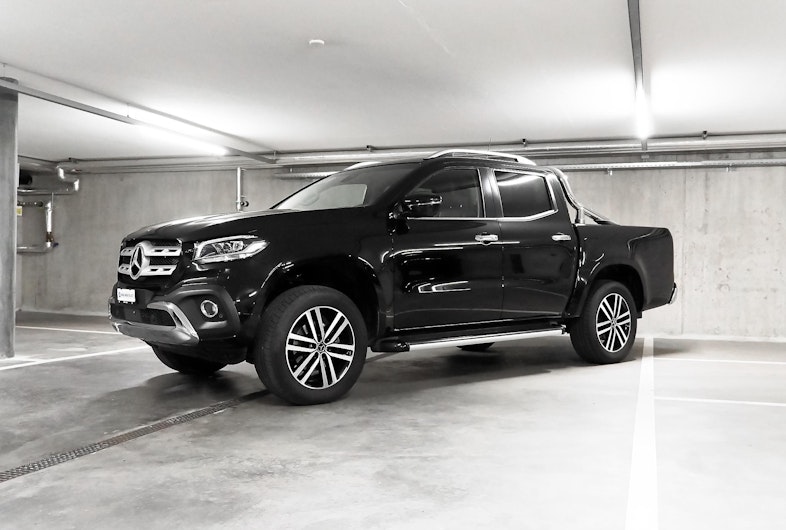 Vehicle image MERCEDES-BENZ X-CLASS