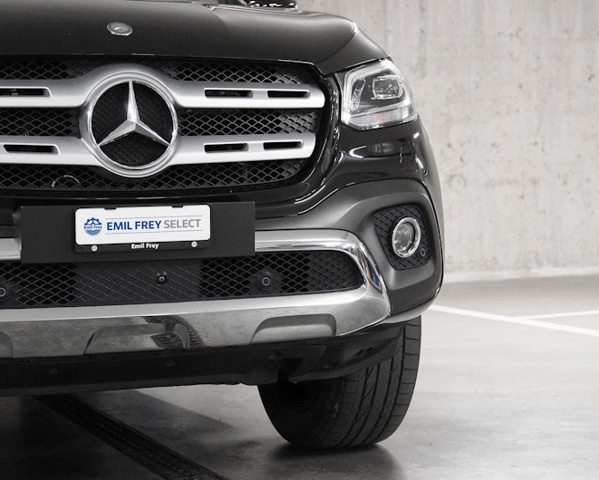 Vehicle image MERCEDES-BENZ X-CLASS
