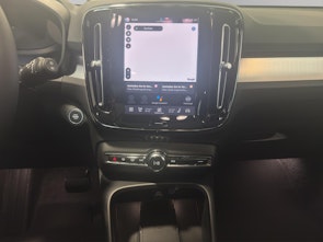 Vehicle image VOLVO XC40 2.0 B4 MH Black Edition