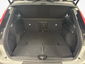 https://vehicle.imgix.net/3849314/8fc49fad-12f6-48d7-8dc4-23d9418e247a.jpg