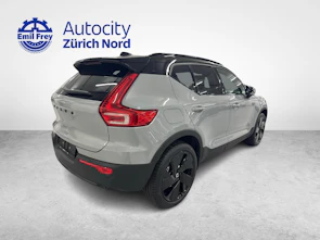 image du véhicule VOLVO XC40 2.0 B4 MH Black Edition