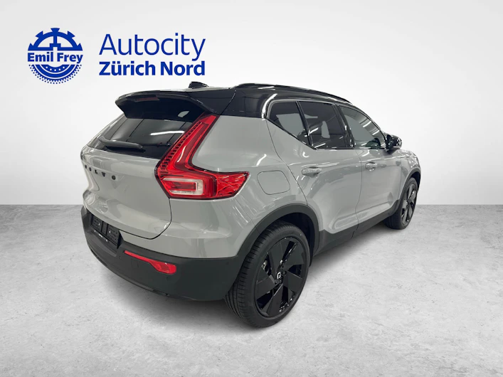image du véhicule VOLVO XC40