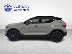 image du véhicule VOLVO XC40 2.0 B4 MH Black Edition