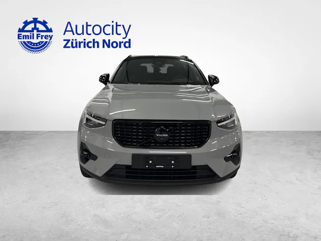 Volvo XC40 2.0 B4 MH Black Edition