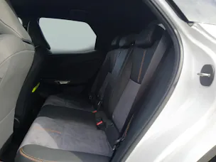 Lexus LBX 1.5 Hybrid Cool AWD