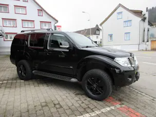 Nissan Pathfinder 3.0 V6 dCi LE