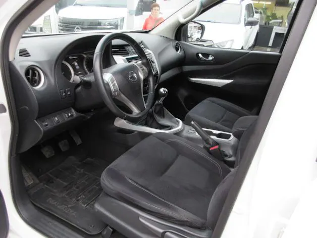 Nissan Navara 2.3 dCi Double Cab N-Connecta