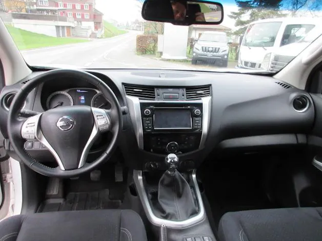 Nissan Navara 2.3 dCi Double Cab N-Connecta