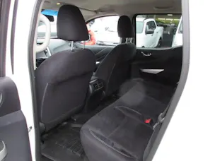 Nissan Navara 2.3 dCi Double Cab N-Connecta