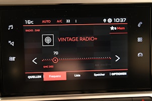 Vehicle image CITROEN C4 Cactus 1.5 BlueHDi 120 Feel