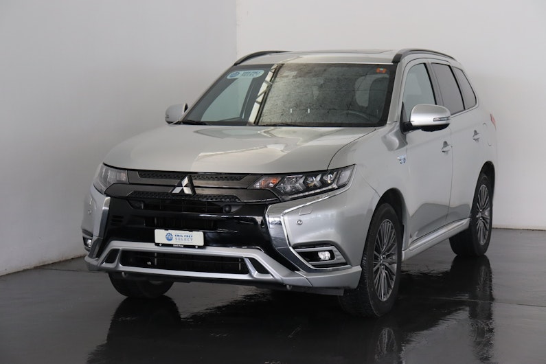 Vehicle image MITSUBISHI OUTLANDER