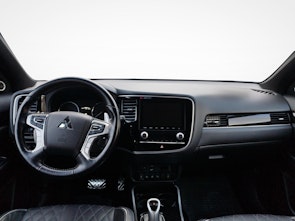 Vehicle image MITSUBISHI Outlander 2.4 PHEV Diamond S-Edition