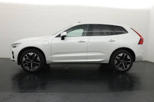 Vehicle image VOLVO XC60 2.0 T6 TE Ultra Bright eAWD