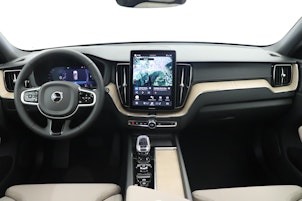 Vehicle image VOLVO XC60 2.0 T6 TE Ultra Bright eAWD