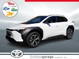 First vehicle image