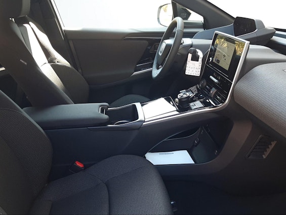 Vehicle image 14 Vehicle image 14