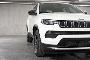Vehicle image JEEP Compass 1.3 Swiss Altitude 4xe