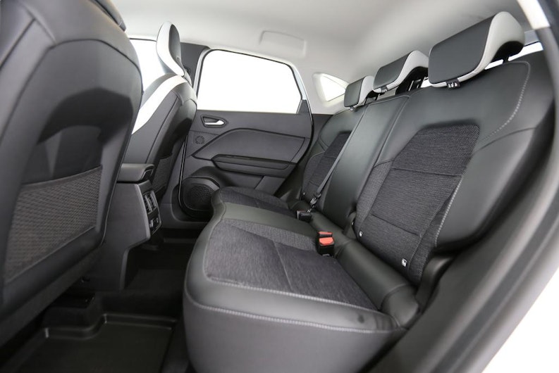 Vehicle image MITSUBISHI ASX