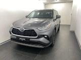 First vehicle image