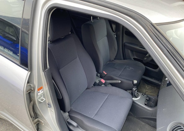 Vehicle image 13 Vehicle image 13