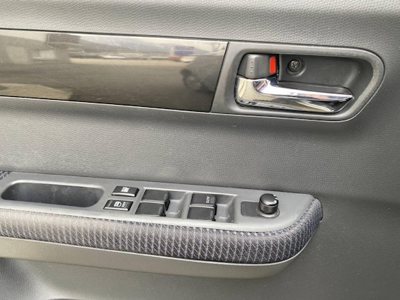 Vehicle image 9 Vehicle image 9