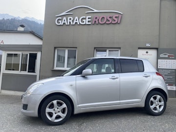 Vehicle image SUZUKI SWIFT 0