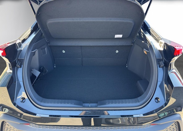 Vehicle image 17 Vehicle image 17