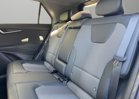 Vehicle image 3 Vehicle image 3