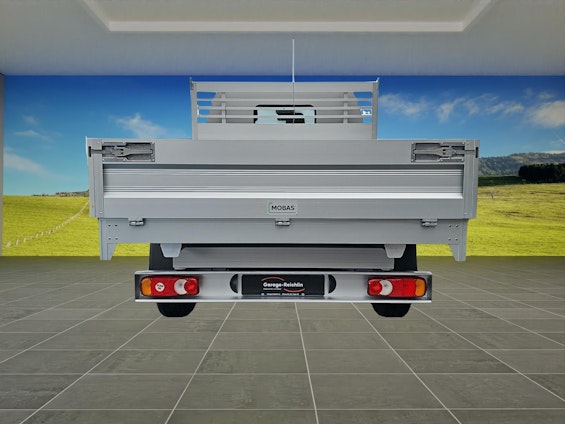 Vehicle image 3 Vehicle image 3