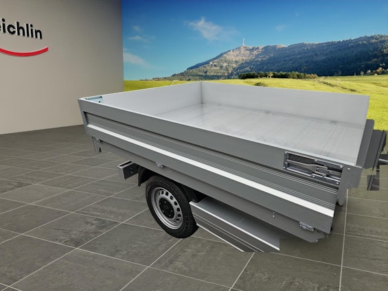 Vehicle image 13 Vehicle image 13