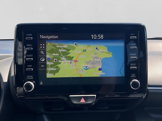 Vehicle image 4