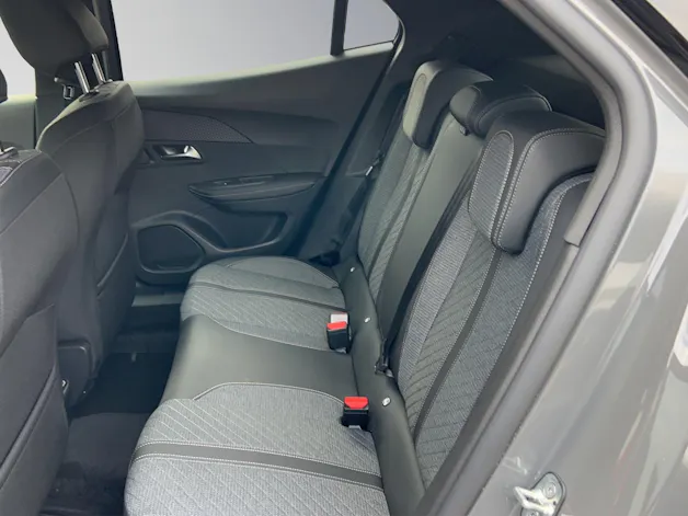PEUGEOT 2008 e-Allure