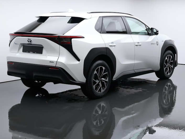 Vehicle image TOYOTA BZ4X