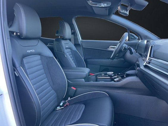 Vehicle image 12 Vehicle image 12