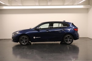 Vehicle image BMW 120d xDrive