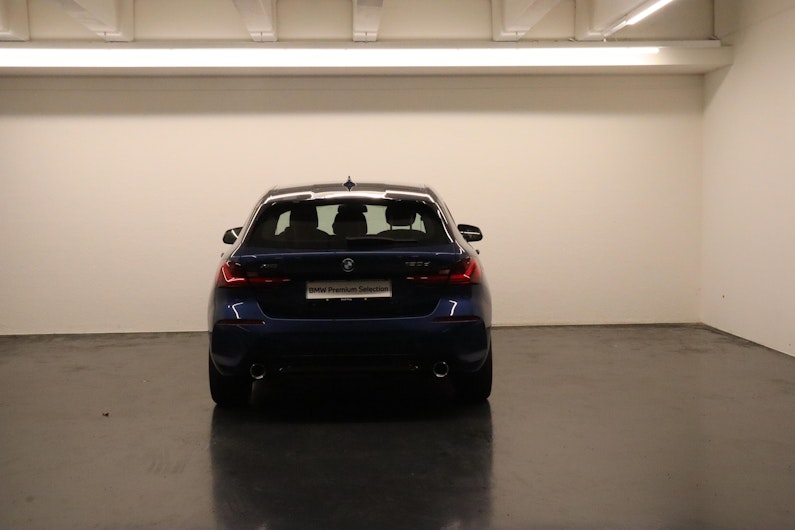 Vehicle image BMW 1 SERIES