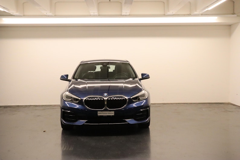Vehicle image BMW 1 SERIES