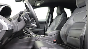 Vehicle image JAGUAR E-Pace 2.0 D I4 165 R-Dynamic SE AWD