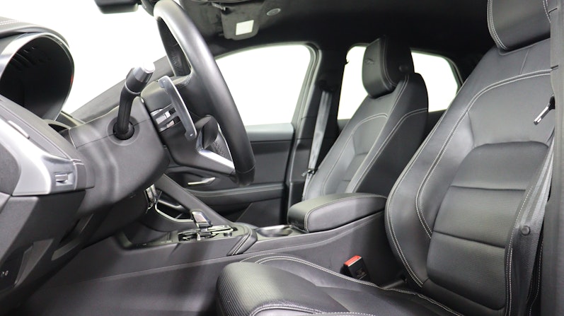 Vehicle image JAGUAR E-PACE