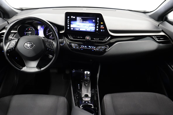Vehicle image 7